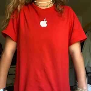 OFFICAL KNIT EMBROIDERED VINTAGE APPLE T-SHIRT